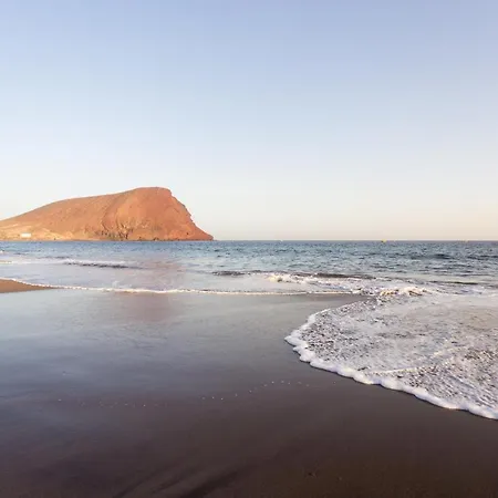 Home2book Duplex Pool & Terrace Daire